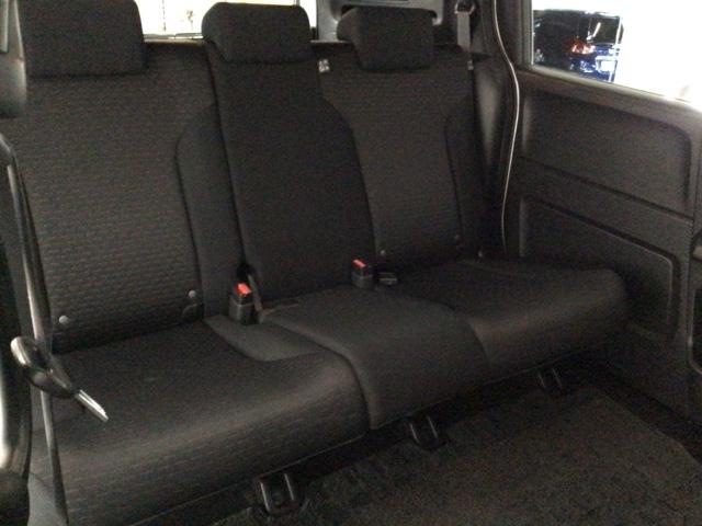 フリードスパイクハイブリッド ジャストセレクション　ＨＩＤ・フルセグ・メモリナビ・ＤＶＤ・バックカメラ・ＥＣＯＮスイッチ・ＥＴＣ　Ｓキー　キーフリー　横滑り防止機能　ＤＶＤ視聴　後カメラ　地デジ　ナビＴＶ　エアコン　両側スライド片側電動　ＡＢＳ（14枚目）