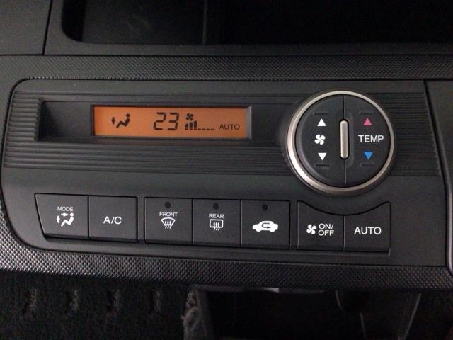 フリードスパイクハイブリッド ジャストセレクション　ＨＩＤ・フルセグ・メモリナビ・ＤＶＤ・バックカメラ・ＥＣＯＮスイッチ・ＥＴＣ　Ｓキー　キーフリー　横滑り防止機能　ＤＶＤ視聴　後カメラ　地デジ　ナビＴＶ　エアコン　両側スライド片側電動　ＡＢＳ（18枚目）