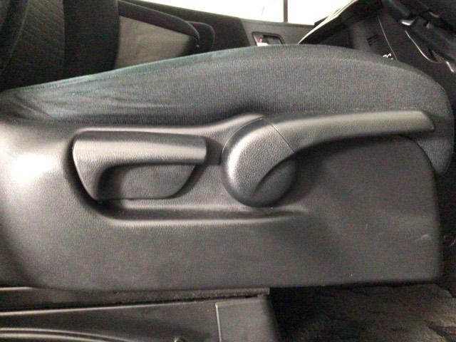 フリードスパイクハイブリッド ジャストセレクション　ＨＩＤ・フルセグ・メモリナビ・ＤＶＤ・バックカメラ・ＥＣＯＮスイッチ・ＥＴＣ　Ｓキー　キーフリー　横滑り防止機能　ＤＶＤ視聴　後カメラ　地デジ　ナビＴＶ　エアコン　両側スライド片側電動　ＡＢＳ（25枚目）