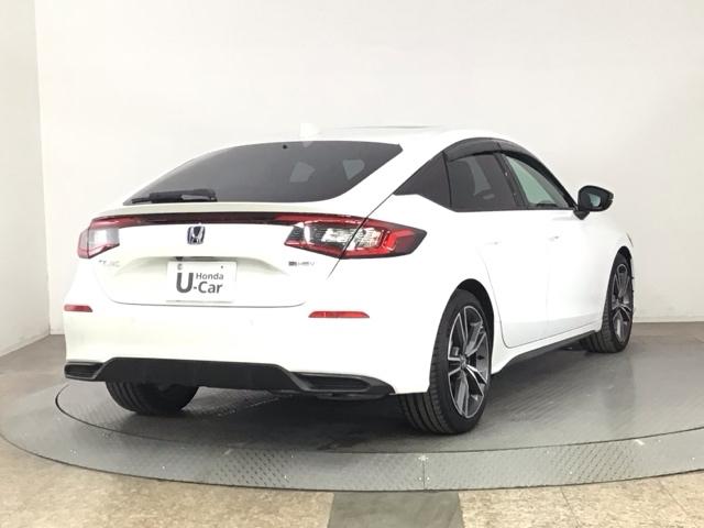シビック ｅ：ＨＥＶＥＸ　デモカーＵＰ・ＬＥＤ・フルセグ・メモリナビ・純正ＡＷ・ホンダＣＯＮＮＥＣＴ　衝突被害軽減ブレーキ　Ｂカメラ　シートヒーター　ＥＴＣ　ＬＥＤヘッドライト　サイドカーテンエアバック　サンルーフ　ＥＳＣ（4枚目）