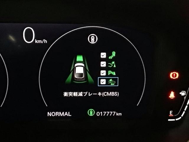 シビック ｅ：ＨＥＶＥＸ　デモカーＵＰ・ＬＥＤ・フルセグ・メモリナビ・純正ＡＷ・ホンダＣＯＮＮＥＣＴ　衝突被害軽減ブレーキ　Ｂカメラ　シートヒーター　ＥＴＣ　ＬＥＤヘッドライト　サイドカーテンエアバック　サンルーフ　ＥＳＣ（8枚目）