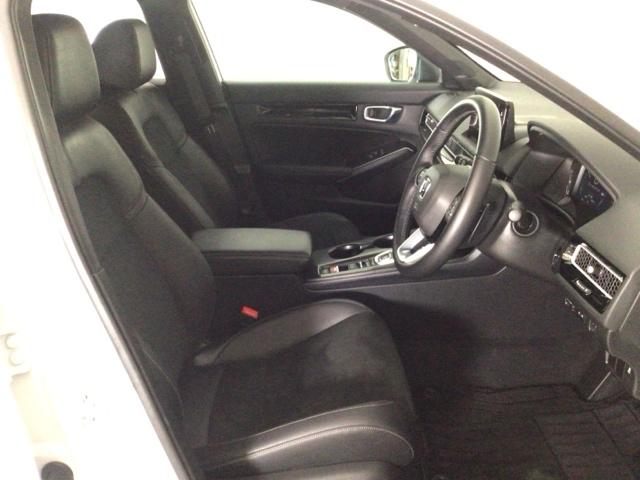 シビック ｅ：ＨＥＶＥＸ　デモカーＵＰ・ＬＥＤ・フルセグ・メモリナビ・純正ＡＷ・ホンダＣＯＮＮＥＣＴ　衝突被害軽減ブレーキ　Ｂカメラ　シートヒーター　ＥＴＣ　ＬＥＤヘッドライト　サイドカーテンエアバック　サンルーフ　ＥＳＣ（15枚目）