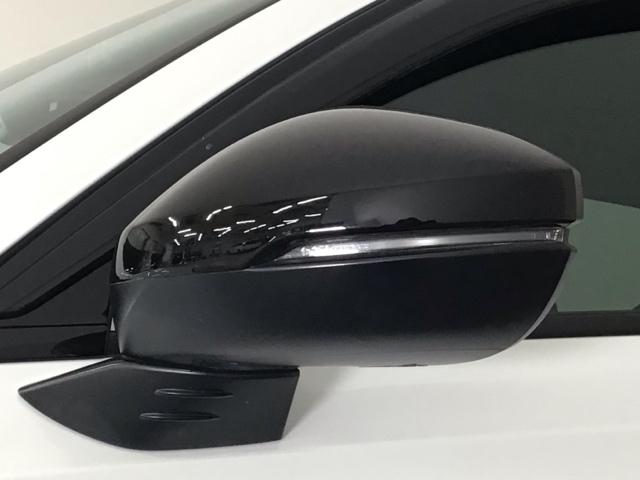 シビック ｅ：ＨＥＶＥＸ　デモカーＵＰ・ＬＥＤ・フルセグ・メモリナビ・純正ＡＷ・ホンダＣＯＮＮＥＣＴ　衝突被害軽減ブレーキ　Ｂカメラ　シートヒーター　ＥＴＣ　ＬＥＤヘッドライト　サイドカーテンエアバック　サンルーフ　ＥＳＣ（22枚目）