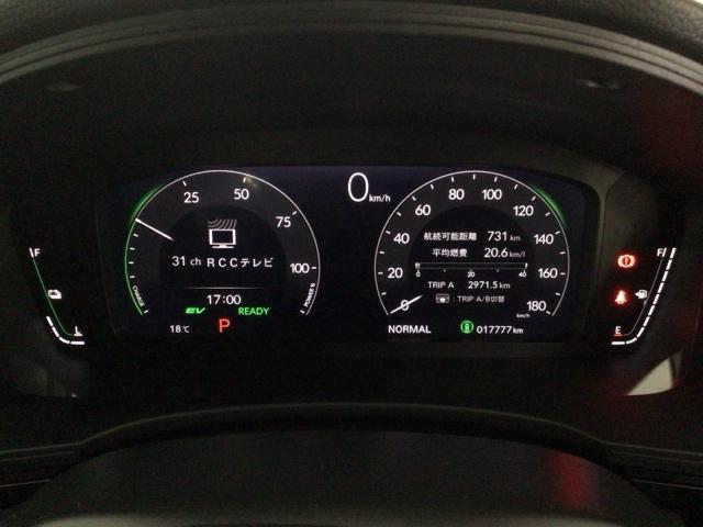 シビック ｅ：ＨＥＶＥＸ　デモカーＵＰ・ＬＥＤ・フルセグ・メモリナビ・純正ＡＷ・ホンダＣＯＮＮＥＣＴ　衝突被害軽減ブレーキ　Ｂカメラ　シートヒーター　ＥＴＣ　ＬＥＤヘッドライト　サイドカーテンエアバック　サンルーフ　ＥＳＣ（27枚目）