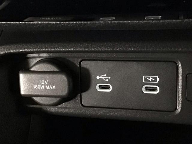 シビック ｅ：ＨＥＶＥＸ　デモカーＵＰ・ＬＥＤ・フルセグ・メモリナビ・純正ＡＷ・ホンダＣＯＮＮＥＣＴ　衝突被害軽減ブレーキ　Ｂカメラ　シートヒーター　ＥＴＣ　ＬＥＤヘッドライト　サイドカーテンエアバック　サンルーフ　ＥＳＣ（28枚目）