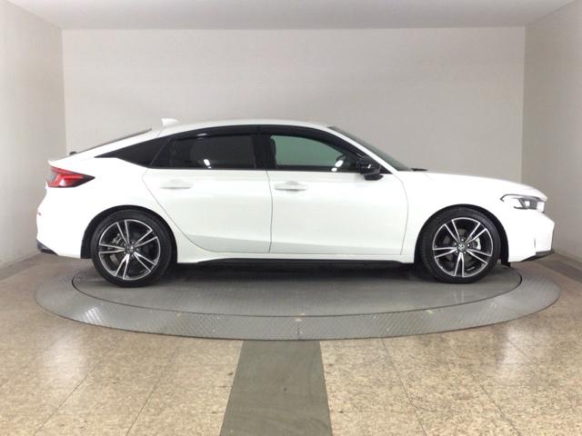 シビック ｅ：ＨＥＶＥＸ　デモカーＵＰ・ＬＥＤ・フルセグ・メモリナビ・純正ＡＷ・ホンダＣＯＮＮＥＣＴ　衝突被害軽減ブレーキ　Ｂカメラ　シートヒーター　ＥＴＣ　ＬＥＤヘッドライト　サイドカーテンエアバック　サンルーフ　ＥＳＣ（33枚目）