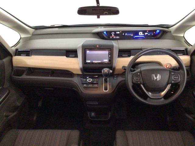 フリード Ｇ・ホンダセンシング　フルセグ・メモリナビ・ＤＶＤ・ＣＤ・バックカメラ・両側電動ドア・ＥＴＣ　Ｆセグ　追突被害軽減ブレーキ　ｉストップ　Ｗエアバッグ　パワーウィンドウ　アクティブクルーズコントロール　スマートキ　ＶＳＡ（16枚目）