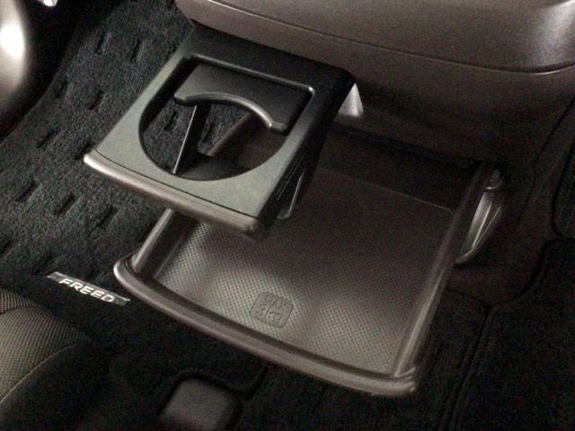 フリード Ｇ・ホンダセンシング　フルセグ・メモリナビ・ＤＶＤ・ＣＤ・バックカメラ・両側電動ドア・ＥＴＣ　Ｆセグ　追突被害軽減ブレーキ　ｉストップ　Ｗエアバッグ　パワーウィンドウ　アクティブクルーズコントロール　スマートキ　ＶＳＡ（34枚目）
