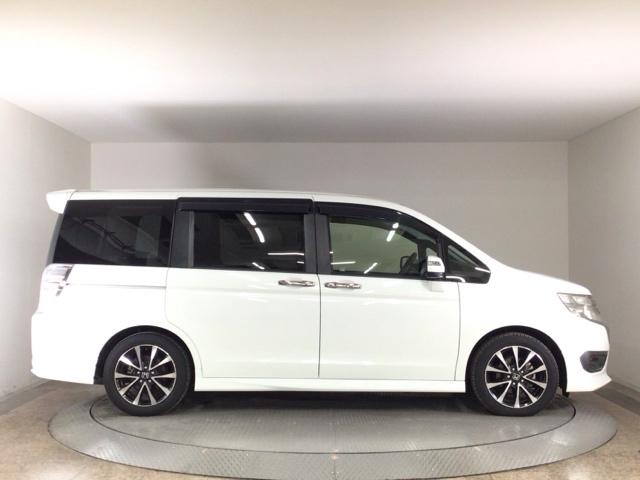 ステップワゴンスパーダ Ｚクールスピリット　ＨＩＤ・フルセグ・メモリナビ・バックカメラ・純正ＡＷ・両側電動ドア・ＥＴＣ　キーフリー　ナビＴＶ　横滑防止　ＤＶＤ視聴可能　フルオートエアコン　パワーウインドウ　Ａクルーズ　三列シート　パワステ（29枚目）