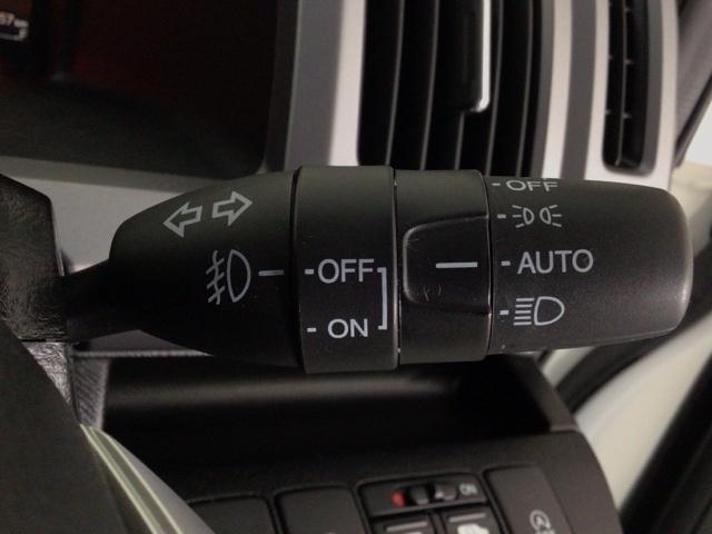 ステップワゴンスパーダ Ｚクールスピリット　ＨＩＤ・フルセグ・メモリナビ・バックカメラ・純正ＡＷ・両側電動ドア・ＥＴＣ　キーフリー　ナビＴＶ　横滑防止　ＤＶＤ視聴可能　フルオートエアコン　パワーウインドウ　Ａクルーズ　三列シート　パワステ（36枚目）