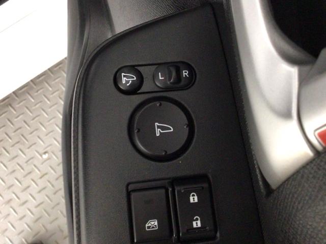 ステップワゴンスパーダ Ｚクールスピリット　ＨＩＤ・フルセグ・メモリナビ・バックカメラ・純正ＡＷ・両側電動ドア・ＥＴＣ　キーフリー　ナビＴＶ　横滑防止　ＤＶＤ視聴可能　フルオートエアコン　パワーウインドウ　Ａクルーズ　三列シート　パワステ（39枚目）