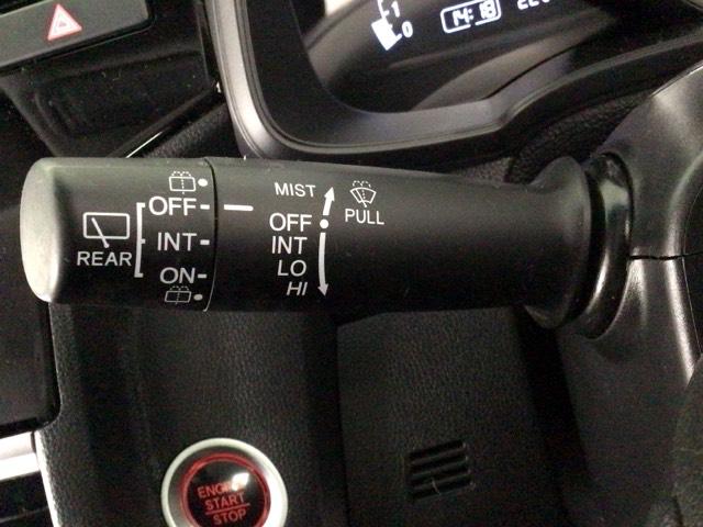 フィット １３Ｇ・Ｌホンダセンシング　ＬＥＤ・フルセグ・メモリナビ・ＤＶＤ・バックカメラ・ＥＣＯＮスイッチ・ＥＴＣ　衝突軽減　盗難防止装置　ＬＥＤライト　オートエアコン　ＶＳＡ　スマ－トキ－　キーフリー　クルコン　サイドエアバッグ　４ＷＤ（40枚目）