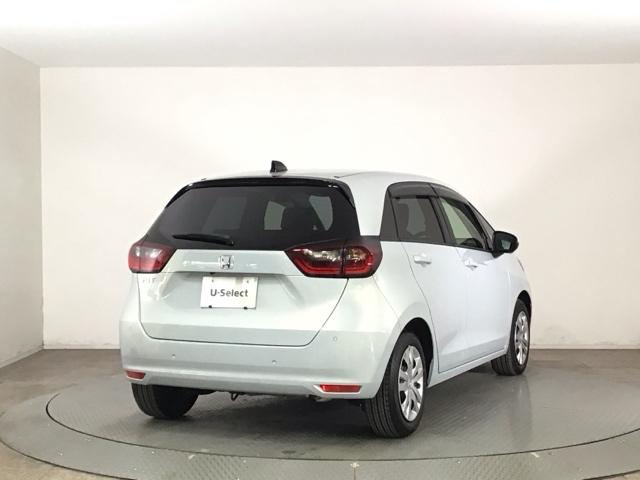 フィット ホーム レンタUP・LED・フルセグ・メモリナビ・バックカメラ・ホンダCONNECT 全周囲カメラ 衝突軽減 リアカメラ ソナー USB接続 AAC 横滑り防止機能 サイドエアバック LEDライト スマキー(4枚目)