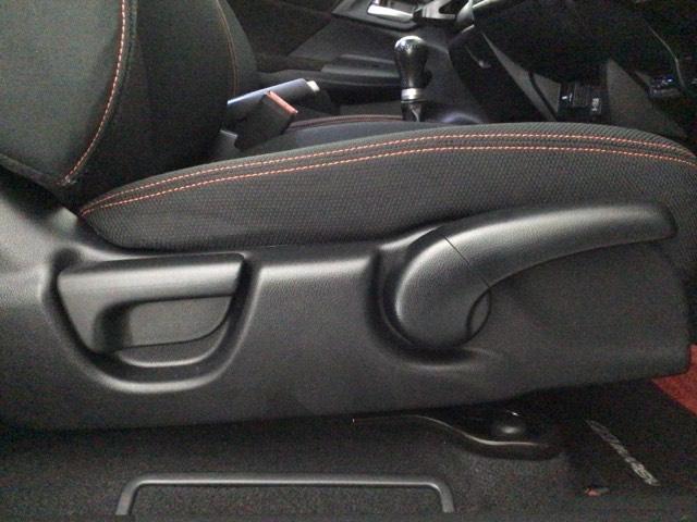 フィット ＲＳ　ＬＥＤ・フルセグ・メモリナビ・ＤＶＤ・ＣＤ・バックカメラ・純正ＡＷ・ＥＴＣ　フルセグテレビ　Ｂモニター　スマートキー＆プッシュスタート　パワステ　ＤＶＤプレーヤー　ＵＳＢ入力　盗難防止システム　ＡＢＳ（26枚目）