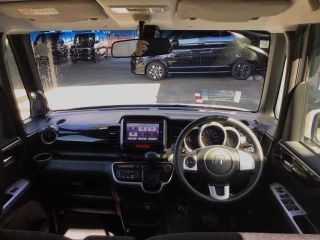 Ｎ－ＢＯＸカスタム ＧＳＳパッケージ　ＨＩＤ・衝突軽減ブレーキ・メモリナビ・バックカメラ・純正ＡＷ・両側電動ドア　両側パワ－スライドドア　ＴＶナビ　スマ－トキ－　Ｂカメ　エアコン　ＥＳＣ　Ａ－ＳＴＯＰ　パワーウィンドウ　ＤＶＤ　ＡＢＳ（16枚目）