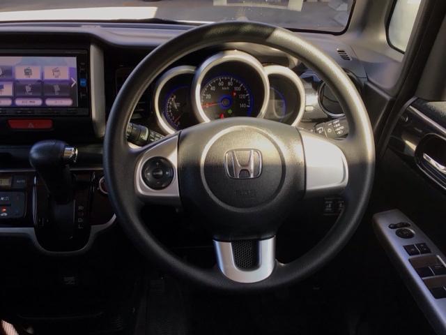 Ｎ－ＢＯＸカスタム ＧＳＳパッケージ　ＨＩＤ・衝突軽減ブレーキ・メモリナビ・バックカメラ・純正ＡＷ・両側電動ドア　両側パワ－スライドドア　ＴＶナビ　スマ－トキ－　Ｂカメ　エアコン　ＥＳＣ　Ａ－ＳＴＯＰ　パワーウィンドウ　ＤＶＤ　ＡＢＳ（17枚目）