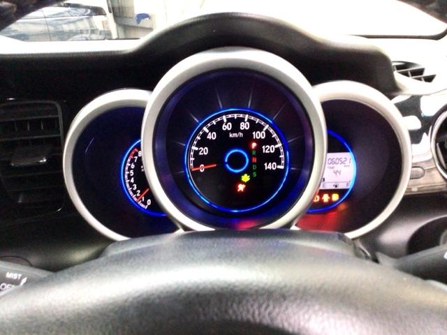 Ｎ－ＢＯＸカスタム Ｇ・ターボＬパッケージ　ＨＩＤ・フルセグ・メモリナビ・バックカメラ・純正ＡＷ・両側電動ドア・ＥＴＣ　ＡＵＴＯエアコン　ナビＴＶ　地デジテレビ　Ｂカメ　盗難警報装置　横滑防止装置　ＰＳ　ＰＷ　ターボエンジン　ＥＣＯモード（10枚目）