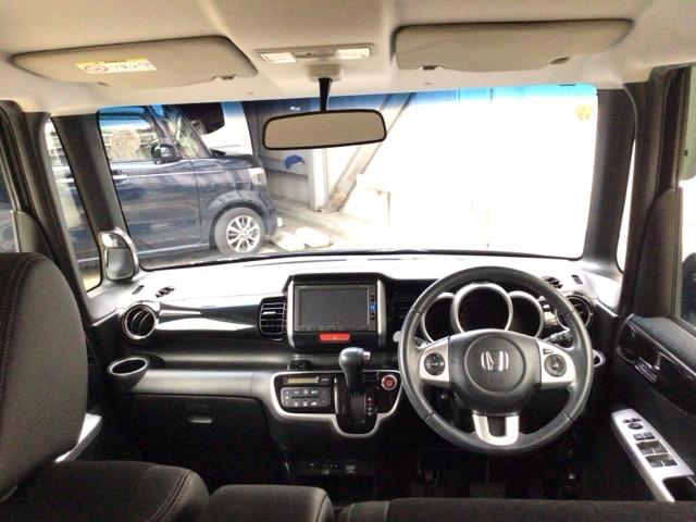Ｎ－ＢＯＸカスタム Ｇ・ターボＬパッケージ　ＨＩＤ・フルセグ・メモリナビ・バックカメラ・純正ＡＷ・両側電動ドア・ＥＴＣ　ＡＵＴＯエアコン　ナビＴＶ　地デジテレビ　Ｂカメ　盗難警報装置　横滑防止装置　ＰＳ　ＰＷ　ターボエンジン　ＥＣＯモード（16枚目）