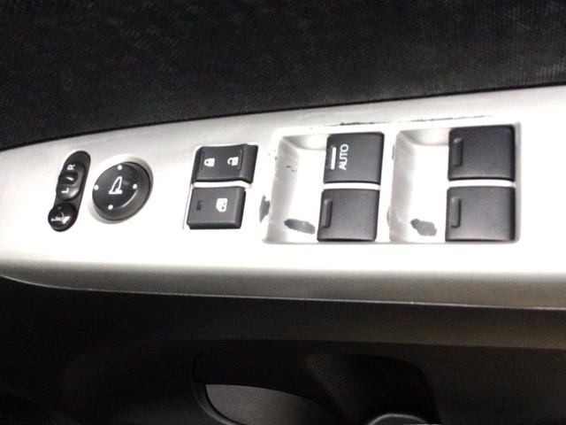 Ｎ－ＢＯＸカスタム Ｇ・ターボＬパッケージ　ＨＩＤ・フルセグ・メモリナビ・バックカメラ・純正ＡＷ・両側電動ドア・ＥＴＣ　ＡＵＴＯエアコン　ナビＴＶ　地デジテレビ　Ｂカメ　盗難警報装置　横滑防止装置　ＰＳ　ＰＷ　ターボエンジン　ＥＣＯモード（26枚目）