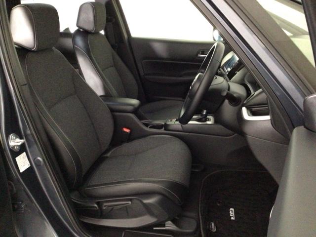 フィット ｅ：ＨＥＶホーム　レンタＵＰ・ＬＥＤ・フルセグ・メモリナビ・バックカメラ・ホンダＣＯＮＮＥＣＴ　前後誤発進抑制機能　クリソナ　助手席エアバッグ　運転席エアバッグ　ＬＥＤライト　ＵＳＢ接続　ＡＢＳ　サイドエアバッグ（15枚目）