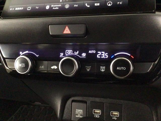 フィット ｅ：ＨＥＶホーム　レンタＵＰ・ＬＥＤ・フルセグ・メモリナビ・バックカメラ・ホンダＣＯＮＮＥＣＴ　前後誤発進抑制機能　クリソナ　助手席エアバッグ　運転席エアバッグ　ＬＥＤライト　ＵＳＢ接続　ＡＢＳ　サイドエアバッグ（18枚目）