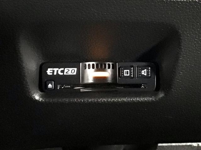 フィット ｅ：ＨＥＶホーム　レンタＵＰ・ＬＥＤ・フルセグ・メモリナビ・バックカメラ・ホンダＣＯＮＮＥＣＴ　前後誤発進抑制機能　クリソナ　助手席エアバッグ　運転席エアバッグ　ＬＥＤライト　ＵＳＢ接続　ＡＢＳ　サイドエアバッグ（31枚目）