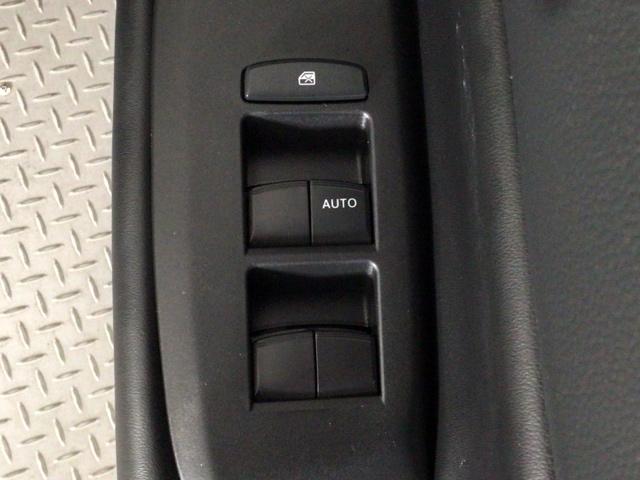 フィット ｅ：ＨＥＶホーム　レンタＵＰ・ＬＥＤ・フルセグ・メモリナビ・バックカメラ・ホンダＣＯＮＮＥＣＴ　前後誤発進抑制機能　クリソナ　助手席エアバッグ　運転席エアバッグ　ＬＥＤライト　ＵＳＢ接続　ＡＢＳ　サイドエアバッグ（39枚目）