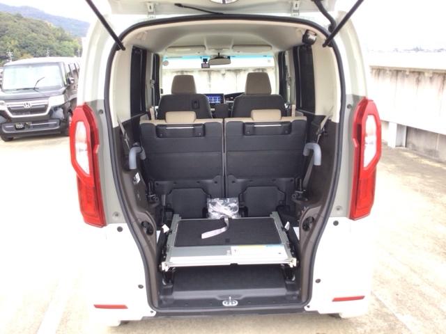 N-BOX L・ターボ・スロープ LED・フルセグ・メモリナビ・バックカメラ・シートヒーター・両側電動ドア・ETC USB スマートキー リアカメラ 衝突被害軽減システム オートクルーズコントロール 福祉車輌 LEDヘッドランプ(24枚目)