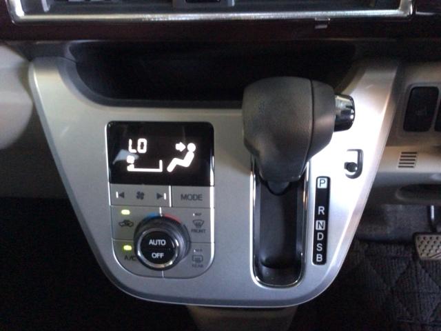 キャスト スタイルＧＶＳＳＡＩＩＩ　ＨＩＤ・メモリナビ・シートヒーター・純正アルミホイール・衝突軽減ブレーキ・ＥＴＣ　アイストップ　フルオートエアコン　キーフリー　スマートキー　エアバック　ベンチシート　ＡＢＳ　ＶＳＡ　Ｗエアバッグ（9枚目）