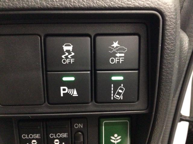 オデッセイ アブソルート LED・フルセグ・メモリナビ・バックカメラ・純正AW・両側電動ドア・ETC 緊急ブレーキ アラウンドビューモニター スマートキー&プッシュスタート 盗難防止 PWシート クルーズC リアカメラ AAC(7枚目)