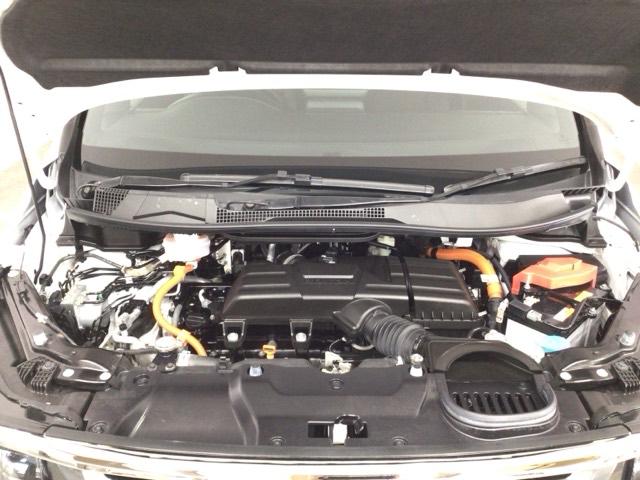 【ピカピカクリーニング】ボディ廻りはもちろん室内・シート・エンジンルーム・トランクルームなど隅々まで専門スタッフが徹底的にクリーニングし磨き上げました☆綺麗なお車で快適なドライブをお楽しみ下さい