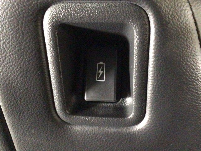 ご契約の流れは、当店のスタッフがわかりやすく説明いたしますのでお気軽にお声かけください！