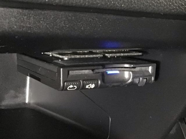 Ｎ－ＯＮＥ プレミアムＳＳパッケージ　ＨＩＤ・ワンセグ・メモリナビ・バックカメラ・純正ＡＷ・シートヒーター・ＥＴＣ　サイドエアバッグ　リアカメラ　ワンセグＴＶ　ＤＶＤ　キーフリー　ベンチシート　スマートキー　横滑り防止　ナビＴＶ　エアコン（11枚目）