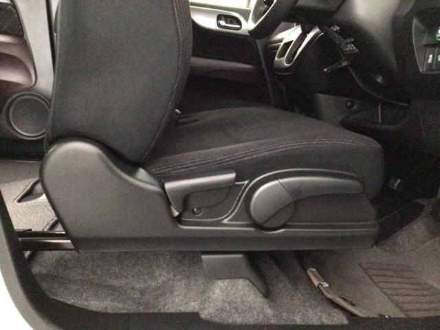 Ｎ－ＯＮＥ プレミアムＳＳパッケージ　ＨＩＤ・ワンセグ・メモリナビ・バックカメラ・純正ＡＷ・シートヒーター・ＥＴＣ　サイドエアバッグ　リアカメラ　ワンセグＴＶ　ＤＶＤ　キーフリー　ベンチシート　スマートキー　横滑り防止　ナビＴＶ　エアコン（28枚目）