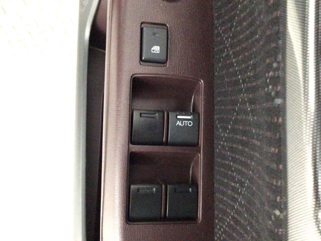 Ｎ－ＯＮＥ プレミアムＳＳパッケージ　ＨＩＤ・ワンセグ・メモリナビ・バックカメラ・純正ＡＷ・シートヒーター・ＥＴＣ　サイドエアバッグ　リアカメラ　ワンセグＴＶ　ＤＶＤ　キーフリー　ベンチシート　スマートキー　横滑り防止　ナビＴＶ　エアコン（41枚目）