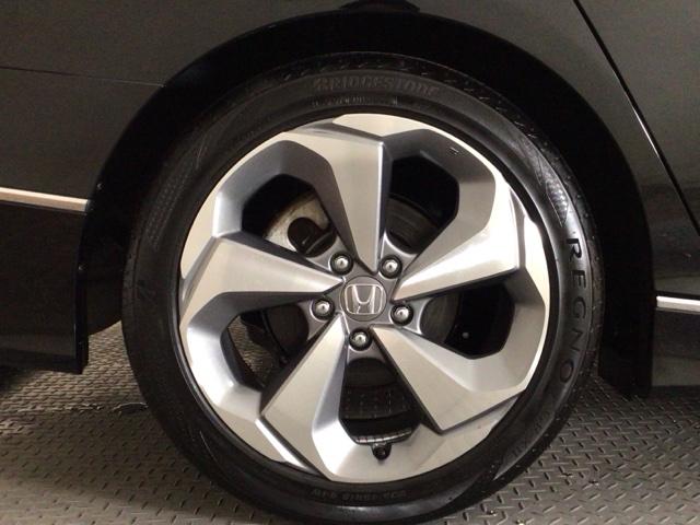 アコード ＥＸ　ＬＥＤ・フルセグ・メモリナビ・バックカメラ・シートヒーター・サンルーフ・ＥＴＣ　カーテンエアバッグ　イモビ　追突軽減ブレーキ　オートエアコン　ＬＥＤヘッドライト　パワ－シ－ト　皮シート　横滑り防止装置（50枚目）