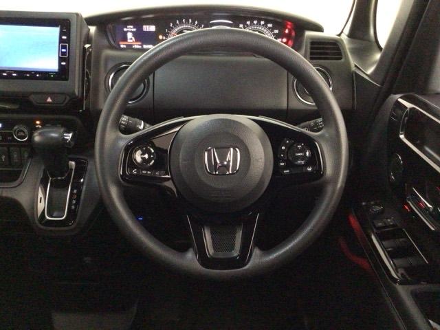 Ｎ－ＢＯＸカスタム Ｌ　ＬＥＤ・フルセグ・メモリナビ・バックカメラ・純正ＡＷ・片側電動ドア・ＥＴＣ　Ｐソナー　サイドエアバッグ　ナビＴＶ　シートヒータ　ベンチシート　キーフリーシステム　ＬＥＤライト　リアカメ　ＡＣ　スマキー（13枚目）