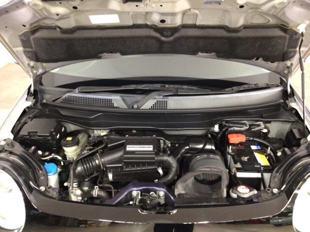 【ピカピカクリーニング】ボディ廻りはもちろん室内・シート・エンジンルーム・トランクルームなど隅々まで専門スタッフが徹底的にクリーニングし磨き上げました☆綺麗なお車で快適なドライブをお楽しみ下さい