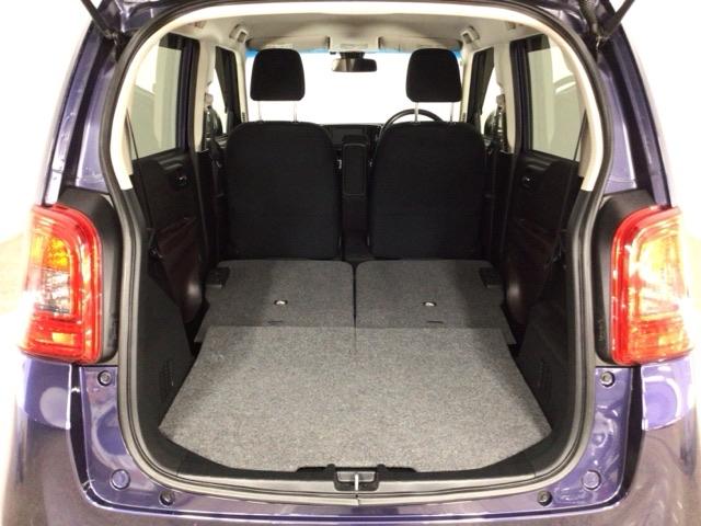 様々なパターンにアレンジができるラゲッジスペース♪お荷物の大きさや量・状況に合わせてアレンジできますので、とっても使い勝手良好ですよ♪タップリ積んで、楽しいお出かけを♪