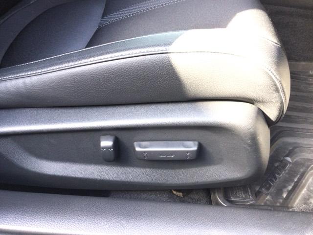 シビック ハッチバック　ＬＥＤ・フルセグ・メモリナビ・バックカメラ・純正ＡＷ・シートヒーター・ＥＴＣ　追突軽減ブレーキ　盗難防止装置　Ｂモニター　横滑防止　シートヒーター付き　ＬＥＤライト　フルセグＴＶ　スマートキー　ＡＡＣ（10枚目）