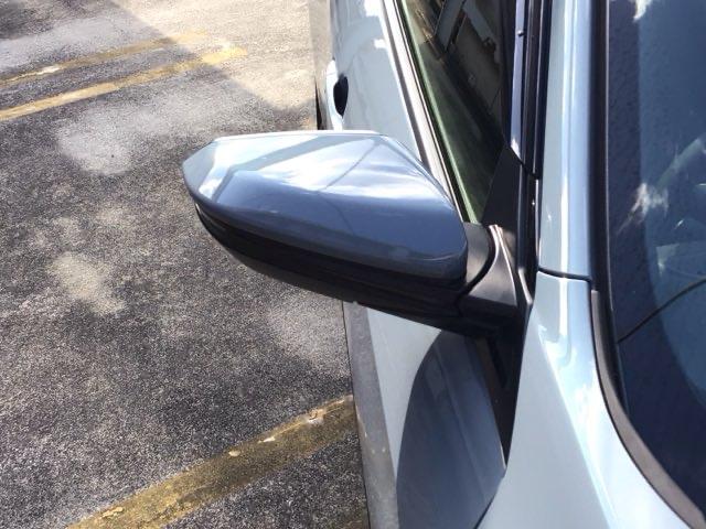 シビック ハッチバック　ＬＥＤ・フルセグ・メモリナビ・バックカメラ・純正ＡＷ・シートヒーター・ＥＴＣ　追突軽減ブレーキ　盗難防止装置　Ｂモニター　横滑防止　シートヒーター付き　ＬＥＤライト　フルセグＴＶ　スマートキー　ＡＡＣ（21枚目）