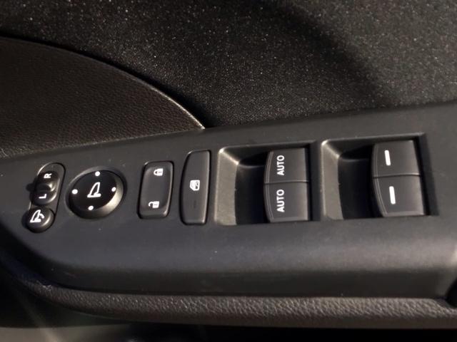 シビック ハッチバック　ＬＥＤ・フルセグ・メモリナビ・バックカメラ・純正ＡＷ・シートヒーター・ＥＴＣ　追突軽減ブレーキ　盗難防止装置　Ｂモニター　横滑防止　シートヒーター付き　ＬＥＤライト　フルセグＴＶ　スマートキー　ＡＡＣ（27枚目）