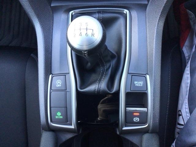 シビック ハッチバック　ＬＥＤ・フルセグ・メモリナビ・バックカメラ・純正ＡＷ・シートヒーター・ＥＴＣ　追突軽減ブレーキ　盗難防止装置　Ｂモニター　横滑防止　シートヒーター付き　ＬＥＤライト　フルセグＴＶ　スマートキー　ＡＡＣ（30枚目）