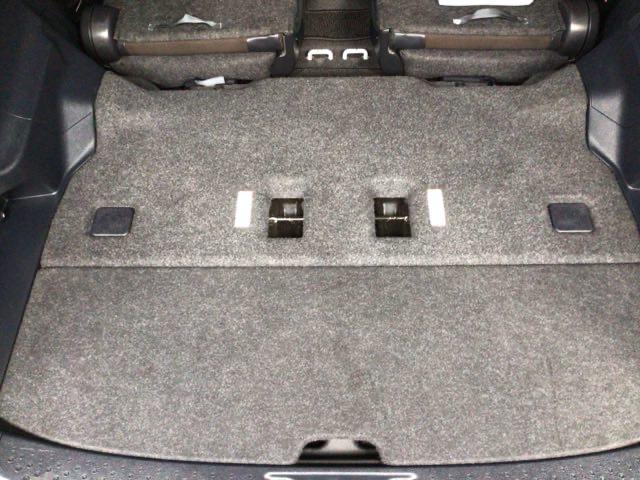 シエンタ Ｇクエロ　ＬＥＤ・フルセグ・メモリナビ・バックカメラ・両側電動ドア・シートヒーター・ＥＴＣ　マルチビューカメラ　軽減ブレーキ　両側自動ドア　Ｉストップ　後カメラ　デュアルエアバック　パワーウィンドウ　ナビ＆ＴＶ（39枚目）