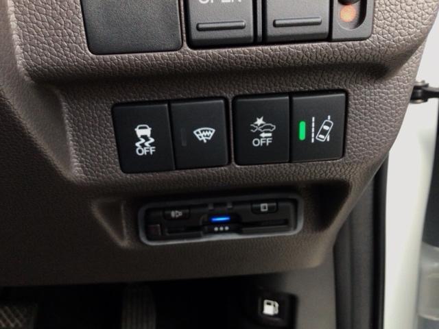 フリード G LED・フルセグ・メモリナビ・DVD・バックカメラ・シートヒーター・ETC Aクルーズ 3列シート カーテンエアバック LEDヘッドライト パワーウインドウ 地デジ Rカメラ イモビ VSA USB(7枚目)