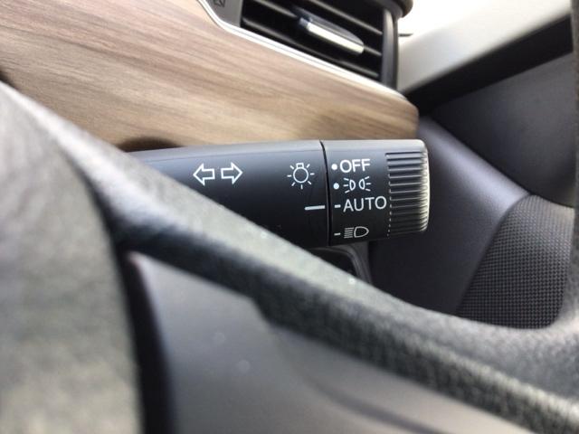 フリード G LED・フルセグ・メモリナビ・DVD・バックカメラ・シートヒーター・ETC Aクルーズ 3列シート カーテンエアバック LEDヘッドライト パワーウインドウ 地デジ Rカメラ イモビ VSA USB(30枚目)