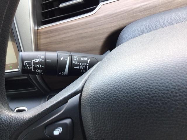 フリード G LED・フルセグ・メモリナビ・DVD・バックカメラ・シートヒーター・ETC Aクルーズ 3列シート カーテンエアバック LEDヘッドライト パワーウインドウ 地デジ Rカメラ イモビ VSA USB(31枚目)