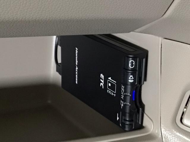 Ｎ－ＯＮＥ Ｇ・Ｌパッケージ　ＨＩＤ・ワンセグ・メモリナビ・ＤＶＤ・バックカメラ・横滑り防止措置・ＥＴＣ　ＤＶＤ再生可　ワンセグテレビ　ｉストップ　ベンチＳ　ＥＴＣ付き　フルオートエアコン　パワーウィンドウ　ナビＴＶ　ＥＳＣ（24枚目）