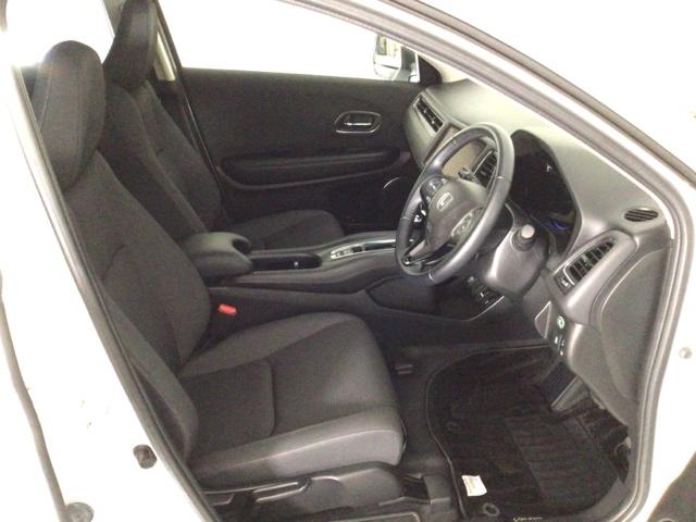 ヴェゼル Ｘ・ホンダセンシング　ＬＥＤ・フルセグ・メモリナビ・バックカメラ・純正ＡＷ・ＵＳＢポート・ＥＴＣ　Ｒカメラ　Ｗエアバッグ　盗難防止　アクティブクルーズコントロール　オートエアコン　ＬＥＤランプ　衝突軽減ブレ－キ　パワステ（31枚目）