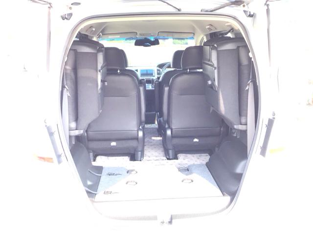 フリードハイブリッド ジャストセレクション　ＨＩＤ・ワンセグ・メモリナビ・バックカメラ・両側電動ドア・デジタルメーター　ナビテレビ　セキュリティー　横滑り防止機能　オートクルーズ　エアバック　ウォークスルー　ＤＶＤ再生可能　キーレスエントリー（13枚目）